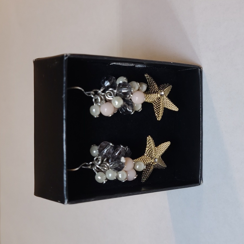 Avon Gold Starfish Dangle Earrings New In Box